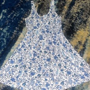 Floral Blue and White Sleeveless Dress Divided brand size 8